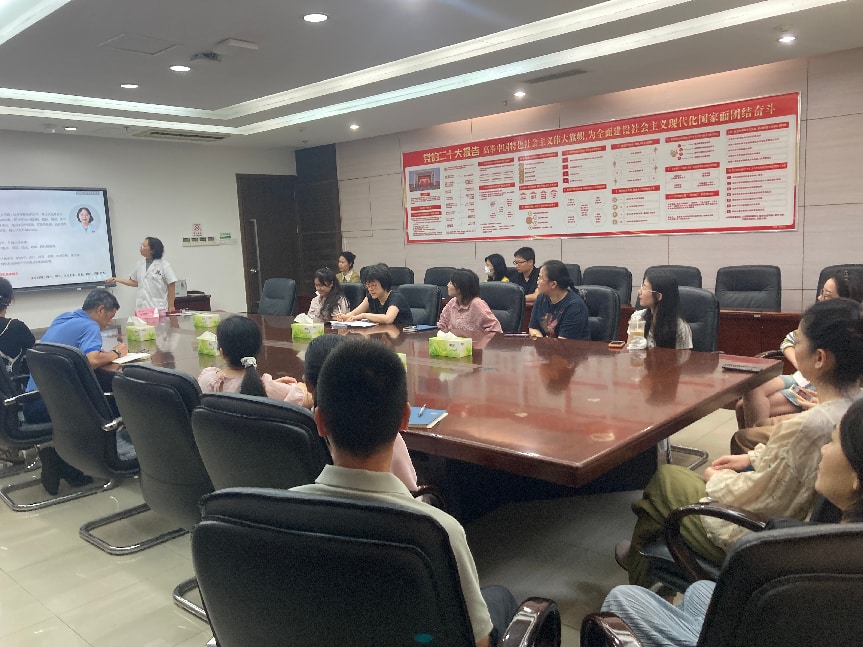 创业中心工会开展秋冬健康讲座及公益义诊活动